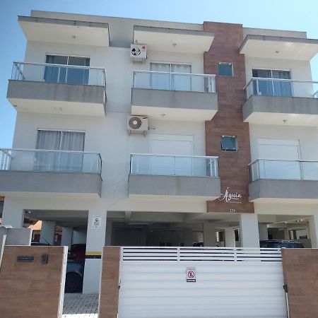 Quarto Casal Em Casa Familiar Lejlighed Florianópolis Eksteriør billede