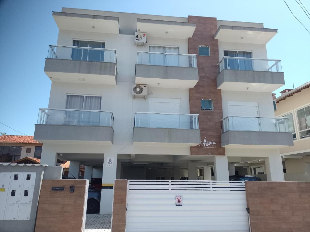 Quarto Casal Em Casa Familiar Lejlighed Florianópolis Eksteriør billede